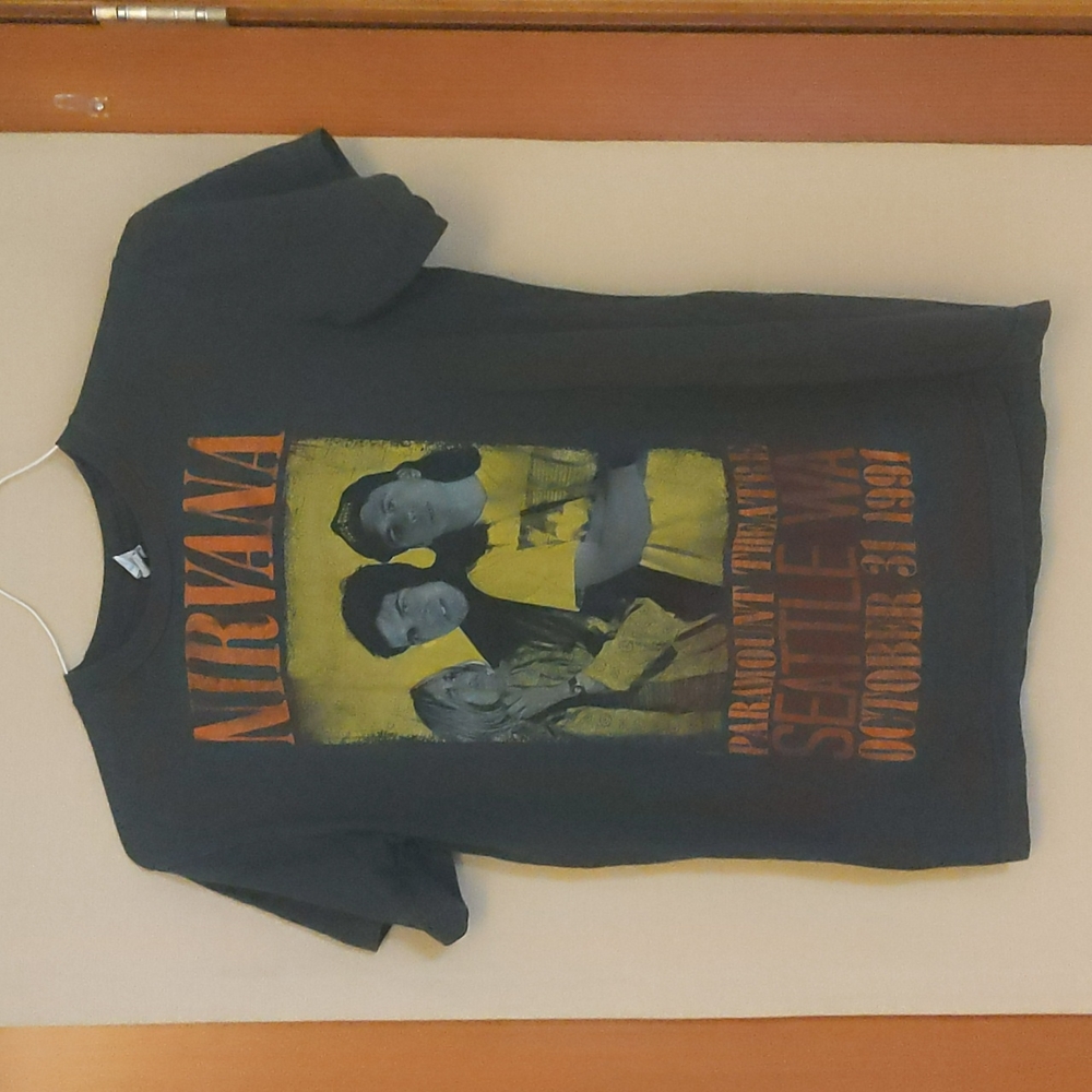 Nirvana Paramount Theatre Seattle 1991 Reprint Shirt Size Small